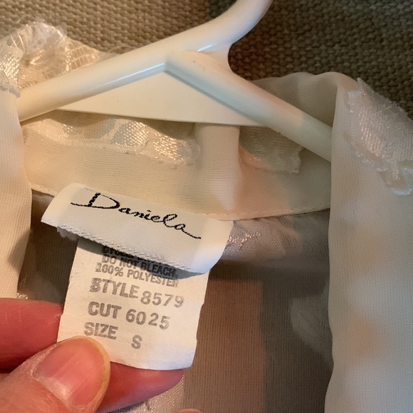 Daniela vintage 60s blouse - Picture 2 of 3